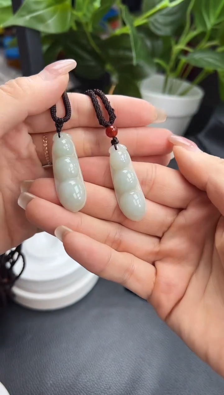 【闪购商品】翡翠颈饰未镶嵌k403-666 豆子多样性发一