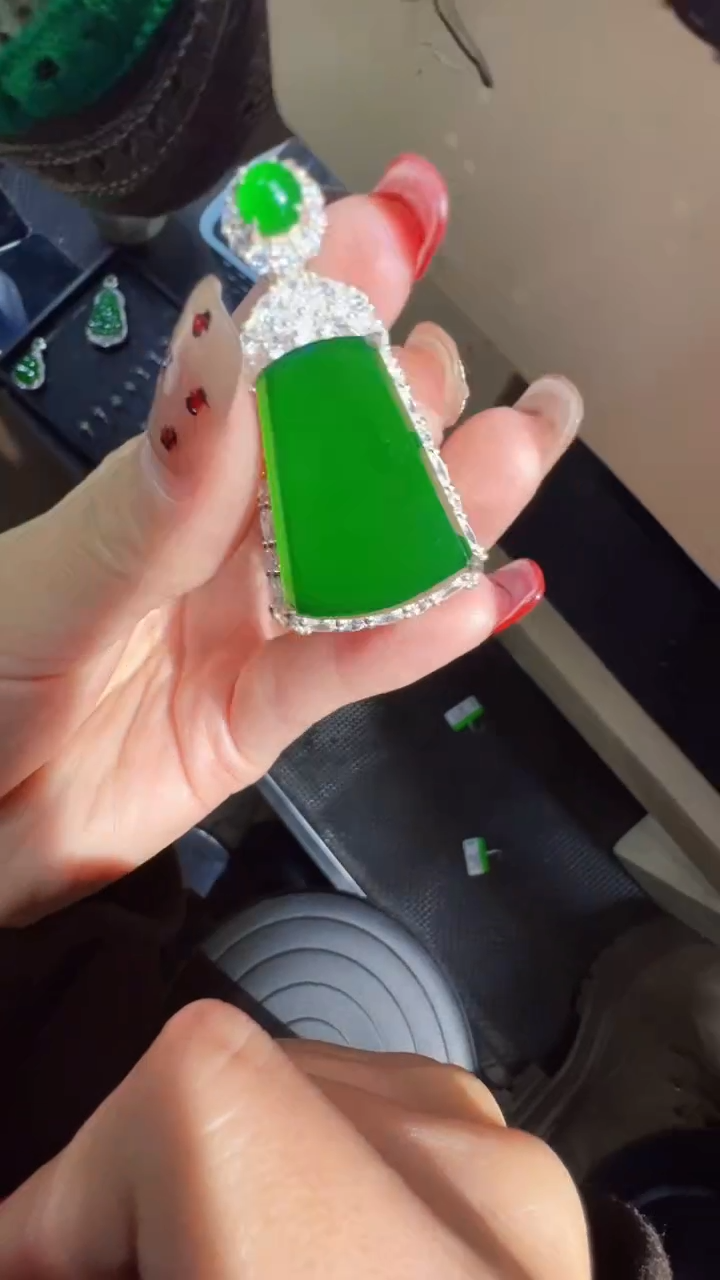 【闪购商品】定制翡翠未镶嵌无事牌商品多样性发货1