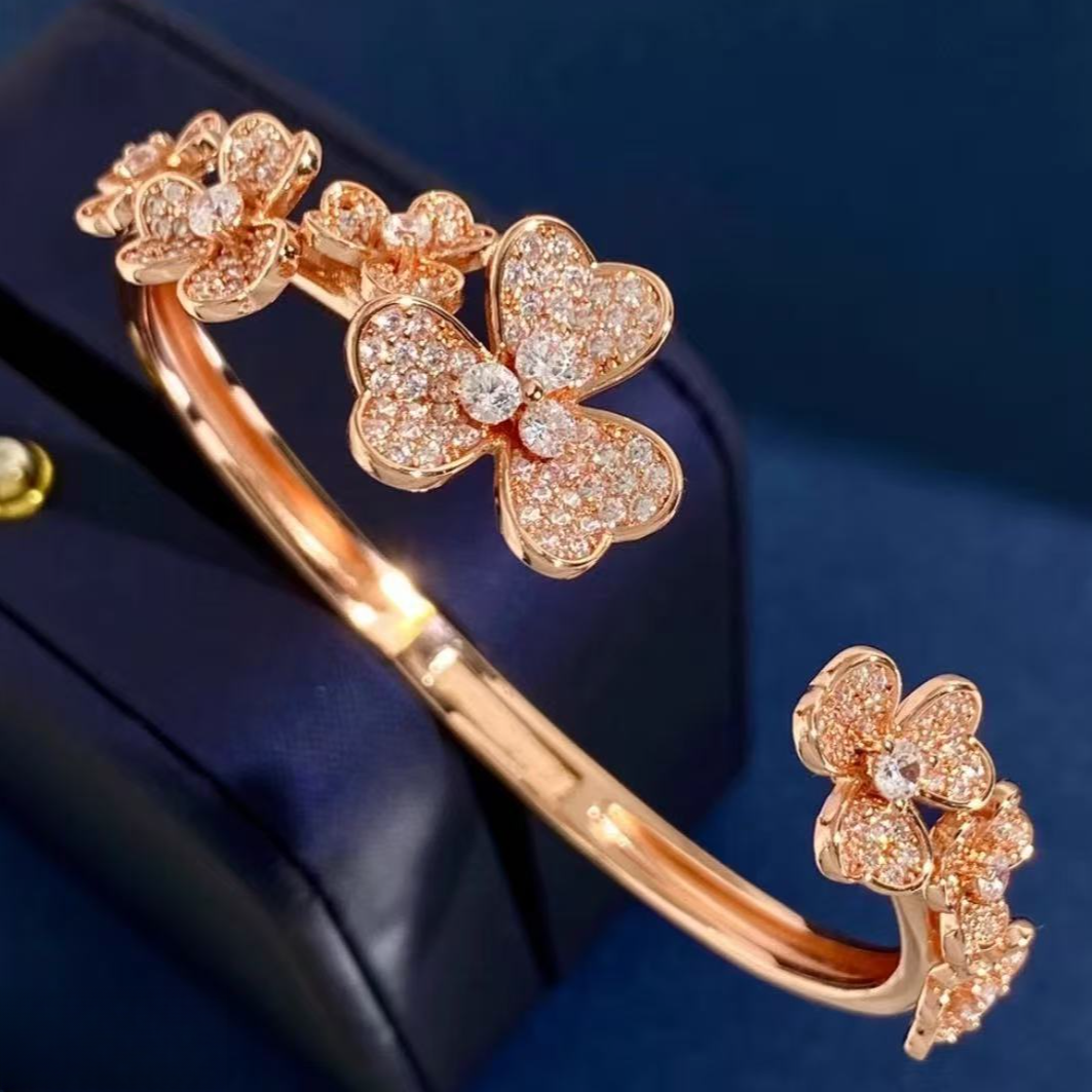 18K金三叶草梵花手镯轻奢高级情侣首饰