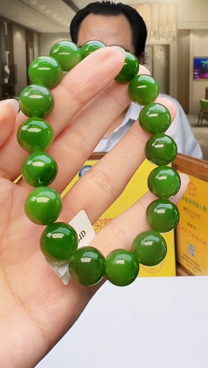 定制和田玉玉界匠心天然和田玉（拍一发一）