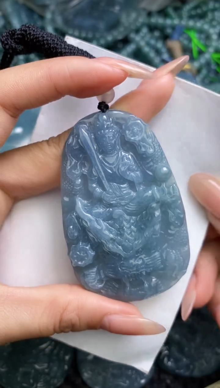 【闪购商品】翡翠颈饰未镶嵌          