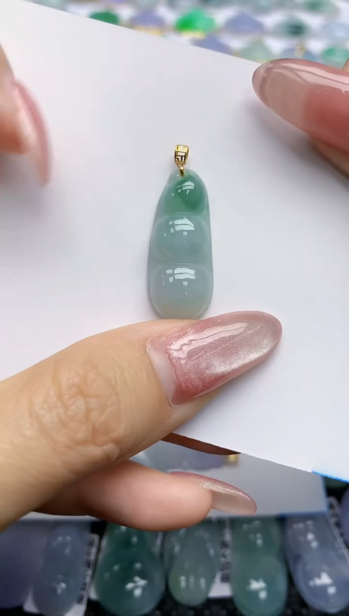 【闪购商品】翡翠挂件18K金镶嵌天然翡翠A货