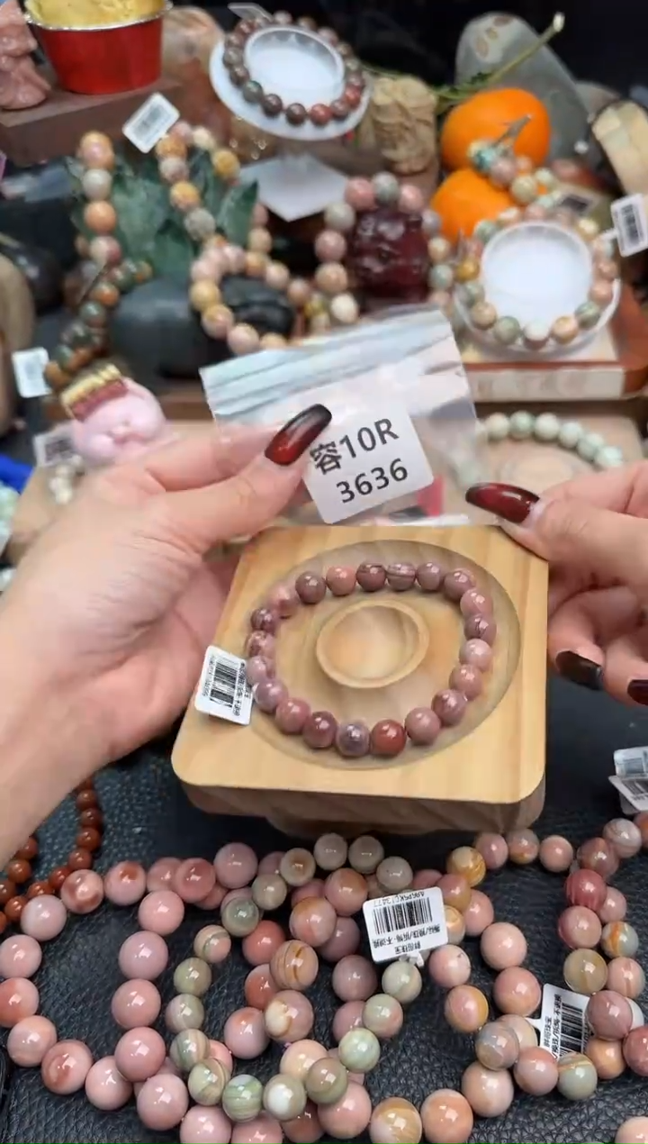 【闪购商品】石英质玉手链未镶嵌10R3636