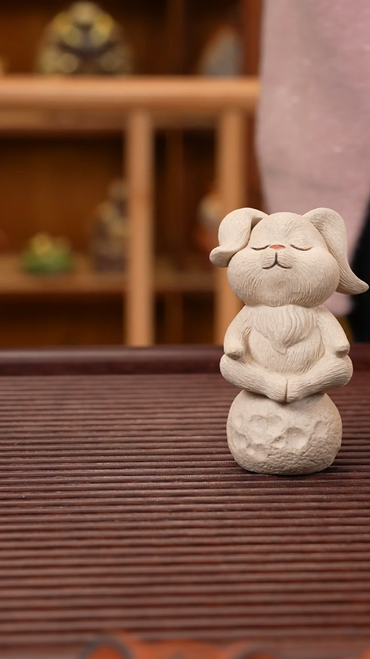 【闪购商品】紫砂茶宠月球兔，