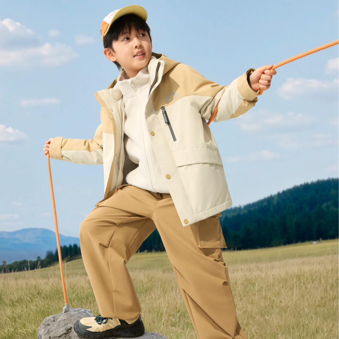 波司登「新国标90绒」2025新款儿童两件套羽绒服户外连帽加厚冬季