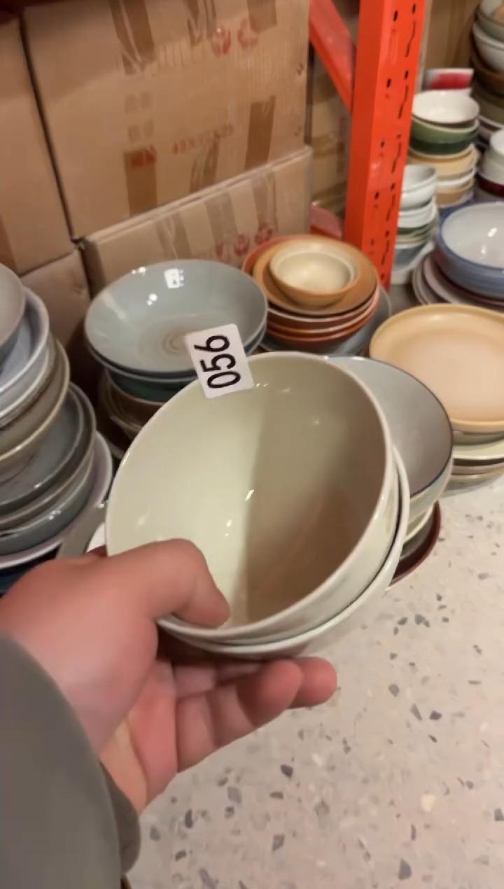 瓷片H****圆56微瑕定白蛋壳碗2个