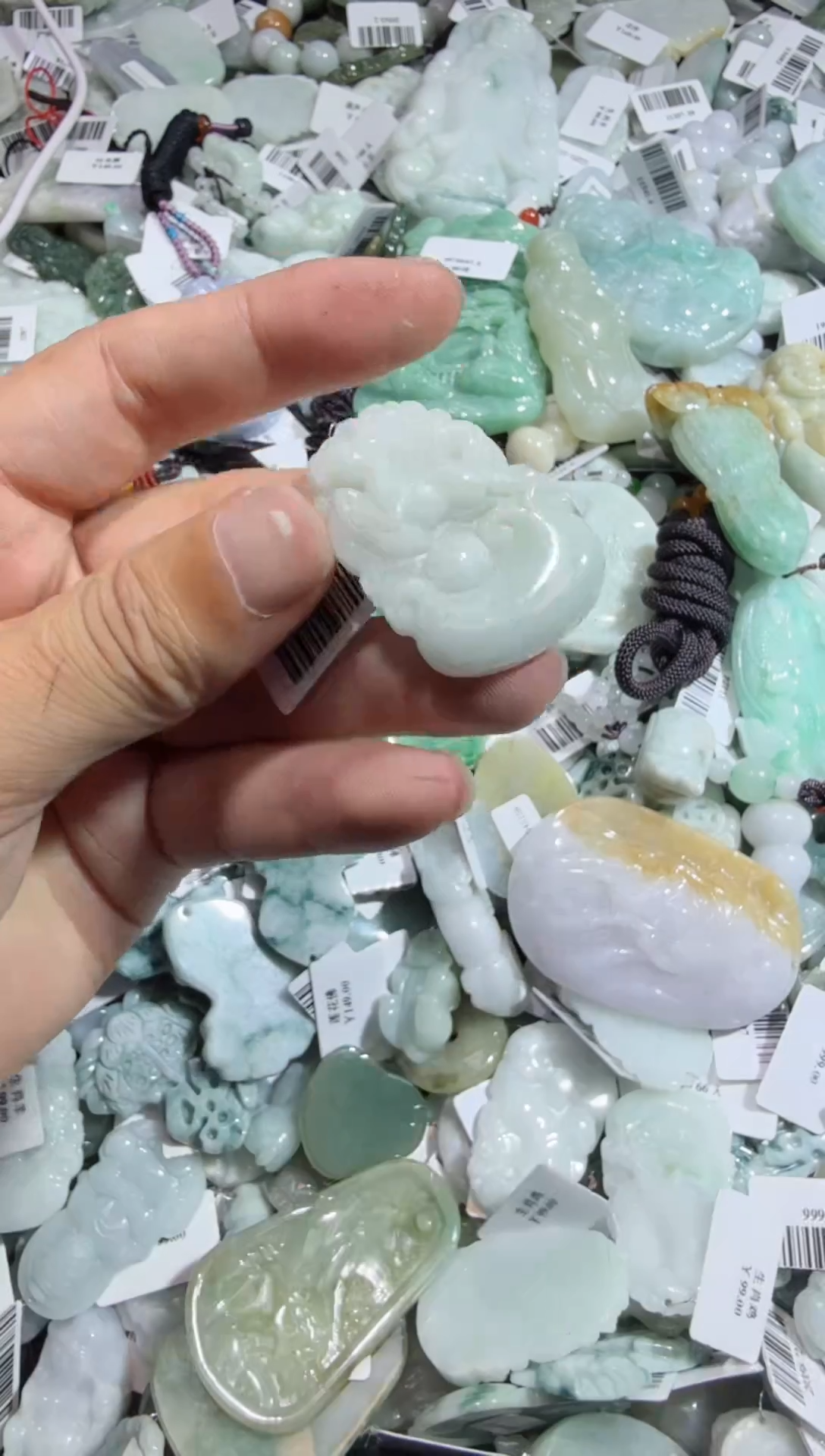 【闪购商品】翡翠颈饰未镶嵌00016079