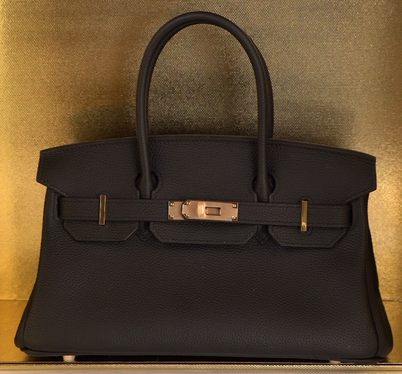 40（全新未拆封）轻奢时尚潮流气质单肩斜跨女士包包 30*15*16cm