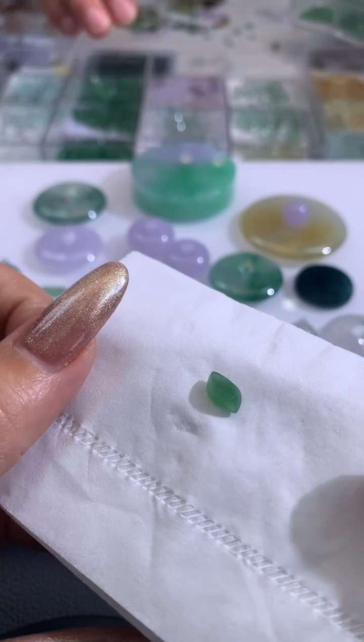 【闪购商品】定制翡翠未镶嵌翡翠