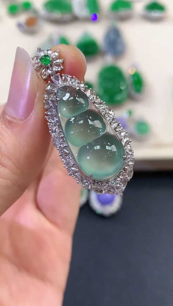 【闪购商品】翡翠吊坠(不含链)18K金镶嵌C27    