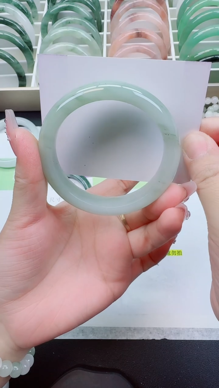 【闪购商品】石英质玉手镯合金189/58-59圈