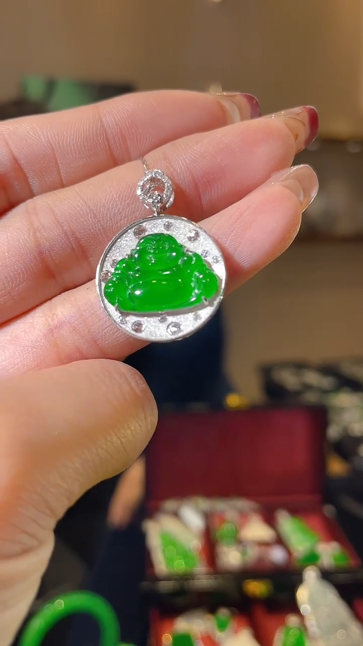 【闪购商品】翡翠吊坠(不含链)18K金镶嵌天然翡翠A货