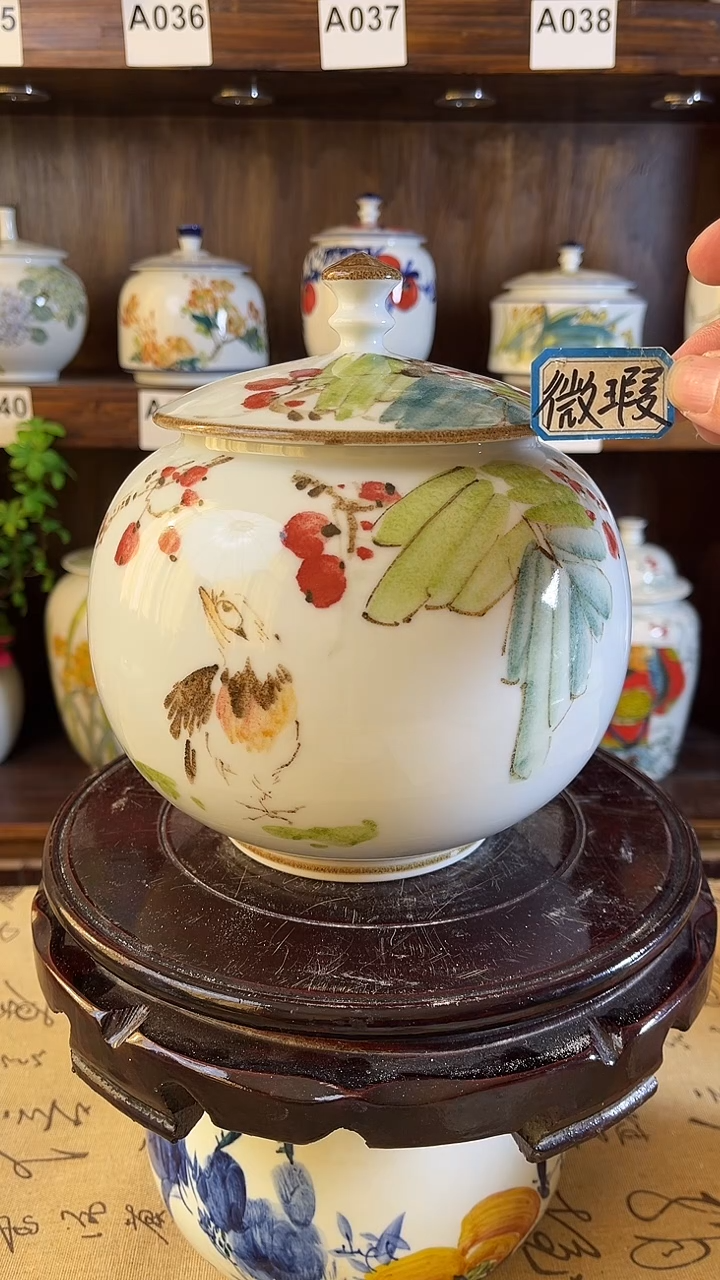 【闪购商品】纯手工手绘硕果鸟储物罐