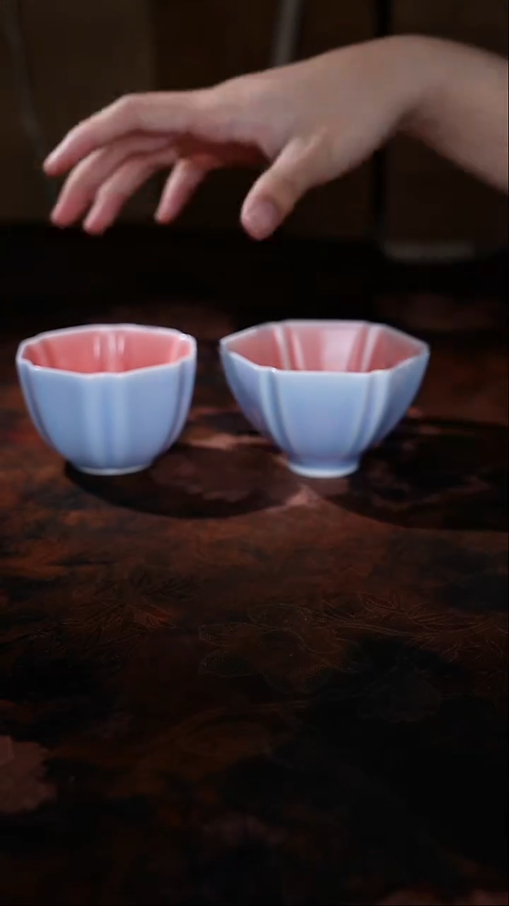 双色釉瓜棱杯两个装