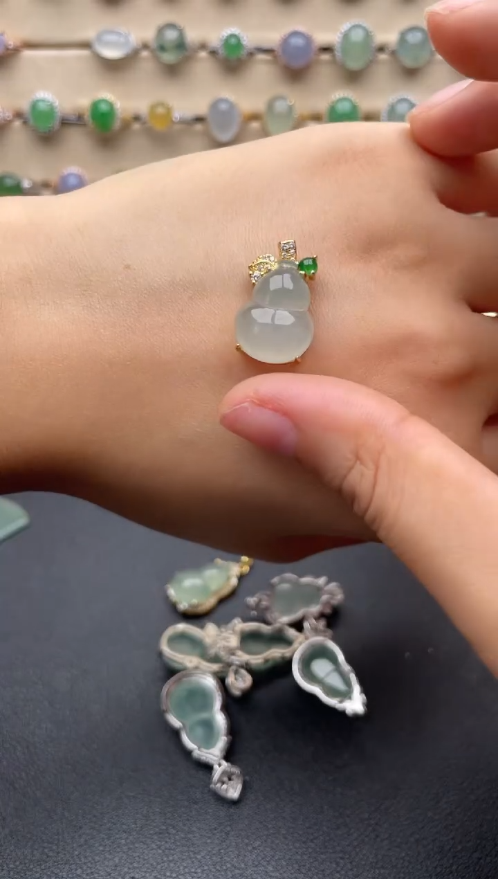 银S925镶嵌戒指翡翠一物一证一礼盒