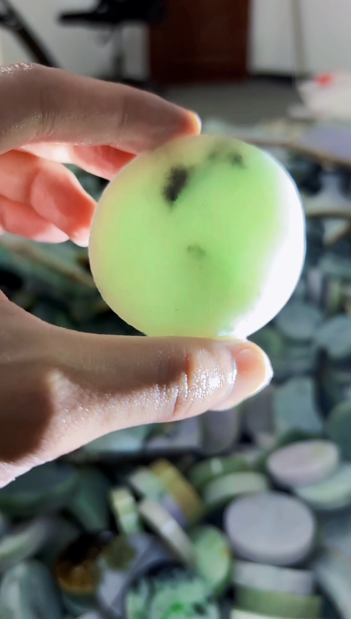 【闪购商品】翡翠颈饰未镶嵌A货吴玉258