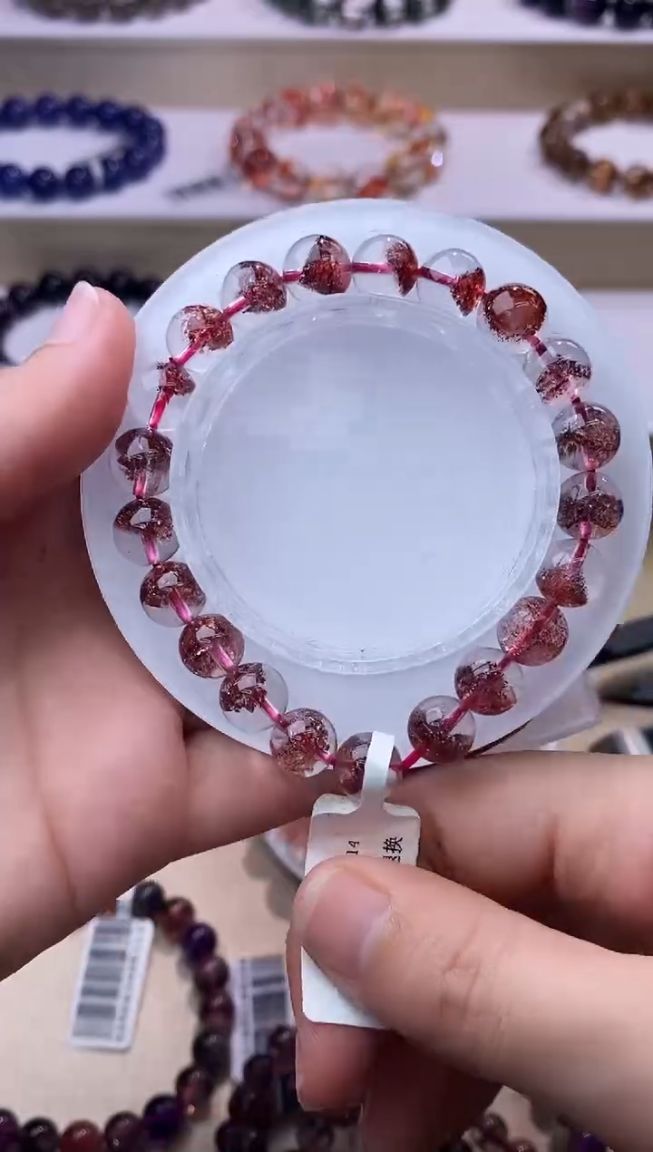 【闪购商品】水晶手链未镶嵌金草莓超七9m+