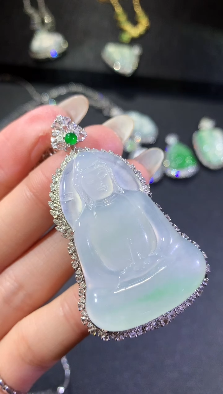 【闪购商品】翡翠吊坠(不含链)18K金镶嵌121-观音