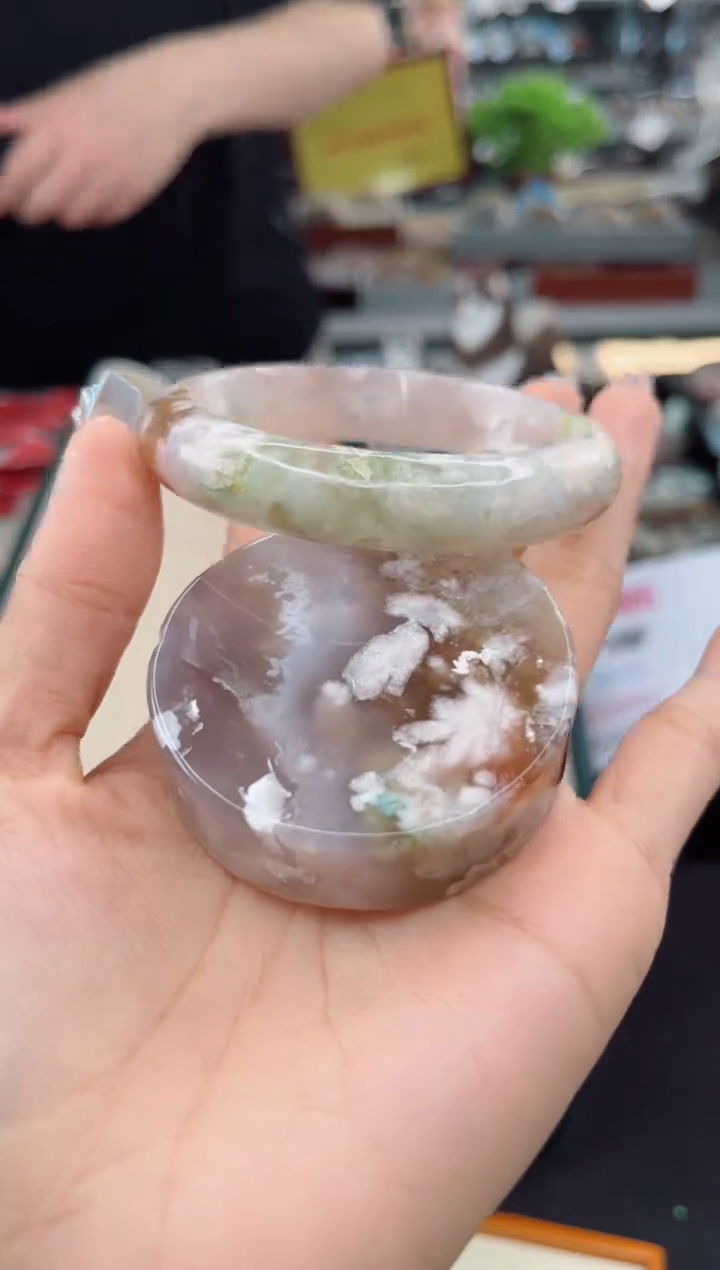 【闪购商品】石英质玉手镯未镶嵌56圈口（赠品镯心）6855447