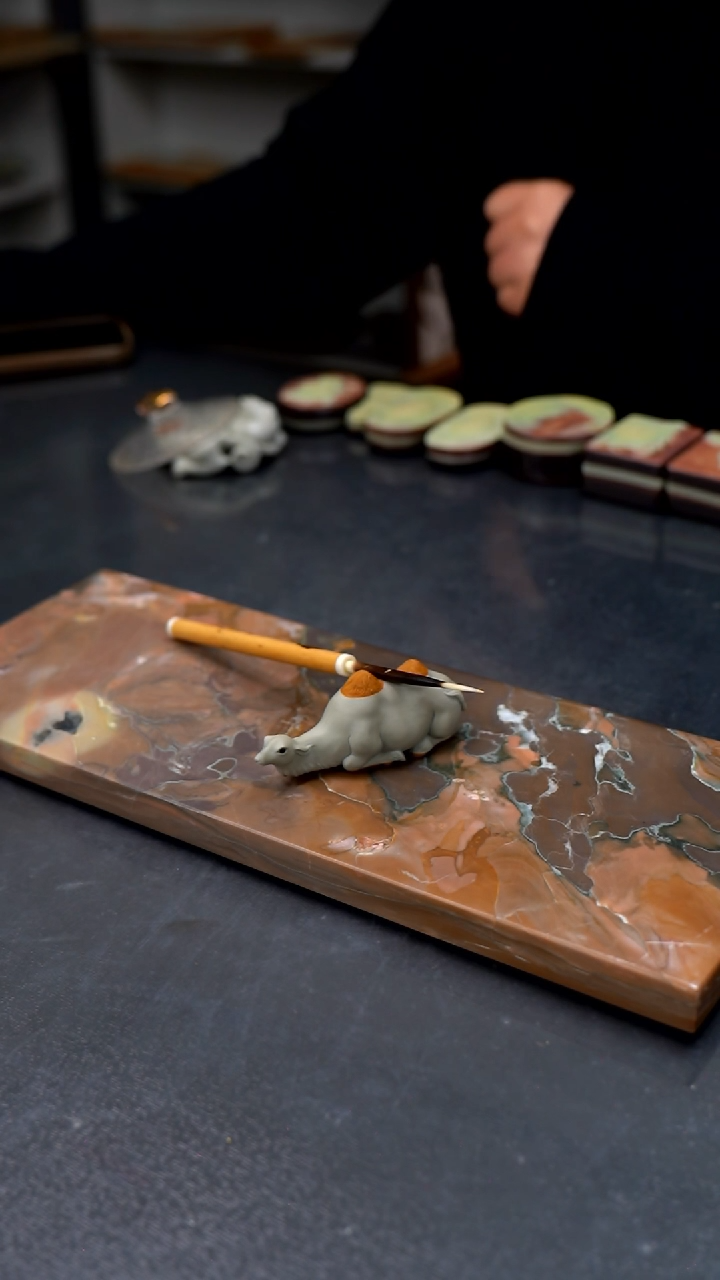 【闪购商品】天然原石手工雕刻骆驼