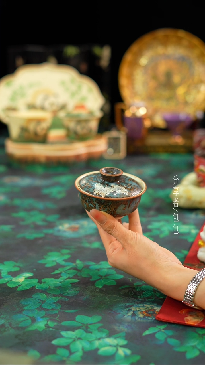 【闪购商品】秋语单蝴蝶···盖碗