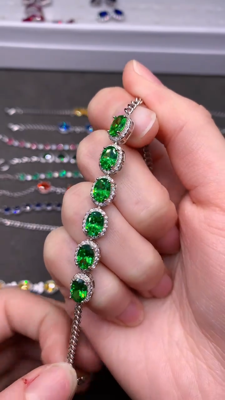 【闪购商品】石榴石（沙弗莱）手链银S925镶嵌······