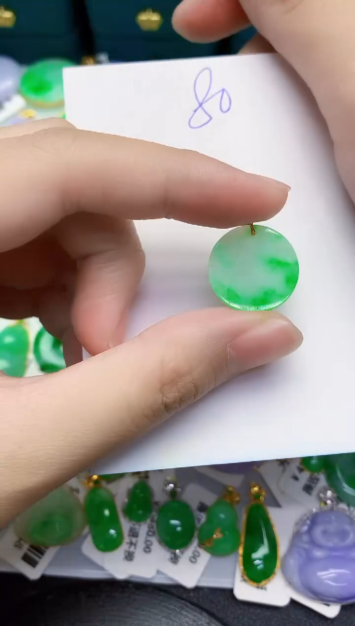 翡翠18K金镶嵌颈饰000000000