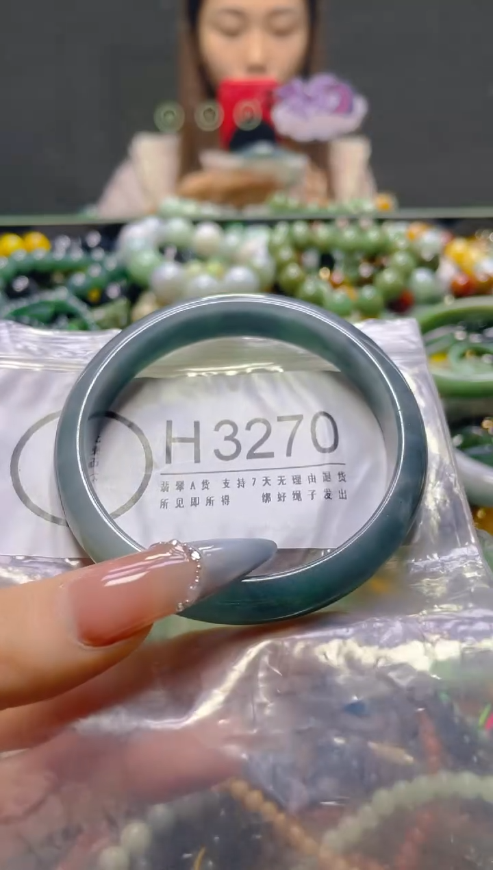 颈饰未镶嵌翡翠56-57/H/翡翠A货，一件也是批发价