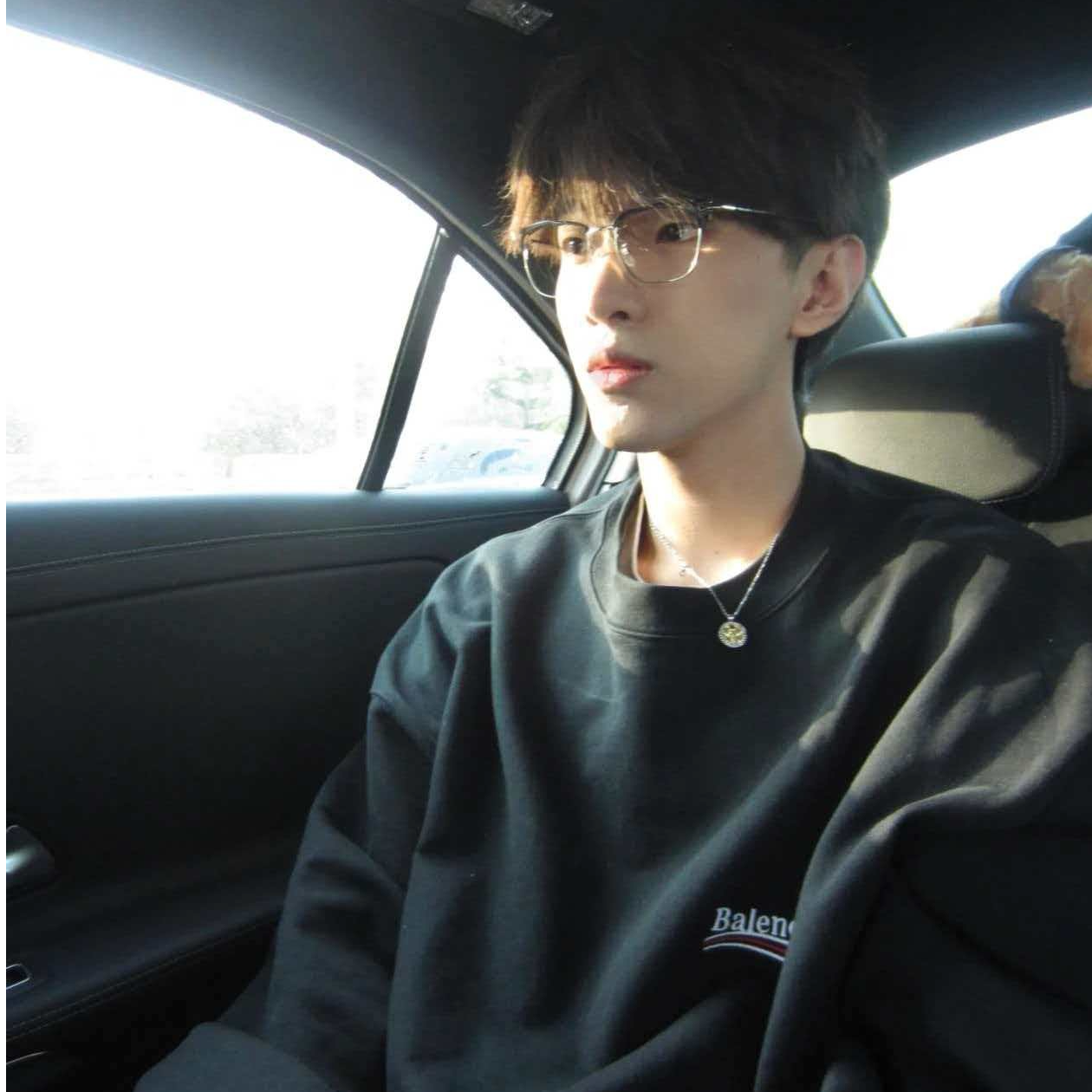 【轻奢私人新款BLSJ刺绣圆领卫衣】男女同款专柜断码清仓