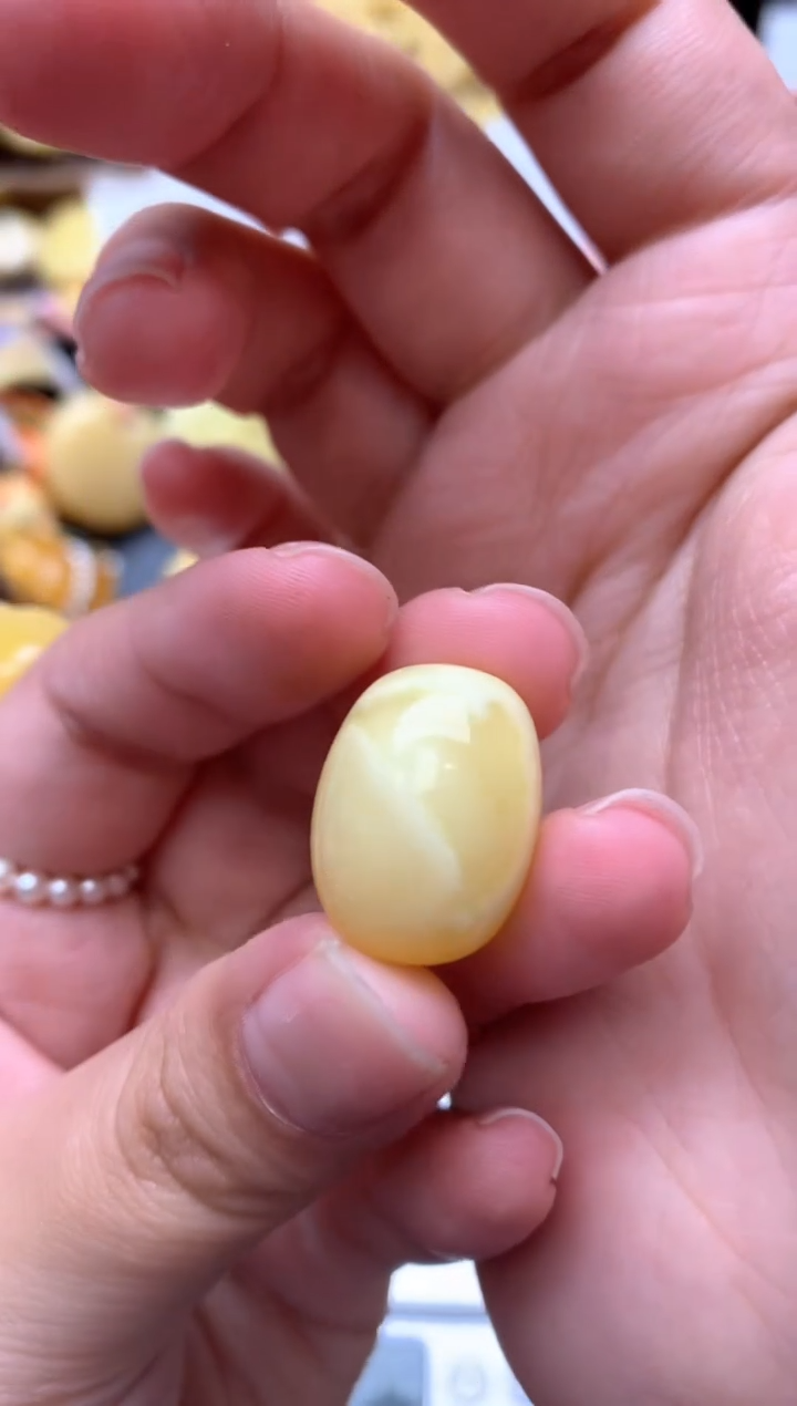 【闪购商品】琥珀珠宝奇石未镶嵌103琥珀蜜蜡花粉有纹小坑介意勿拍