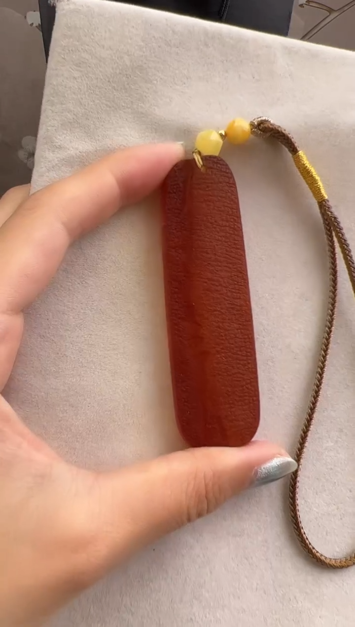 【闪购商品】琥珀裸石未镶嵌10216026-手把件