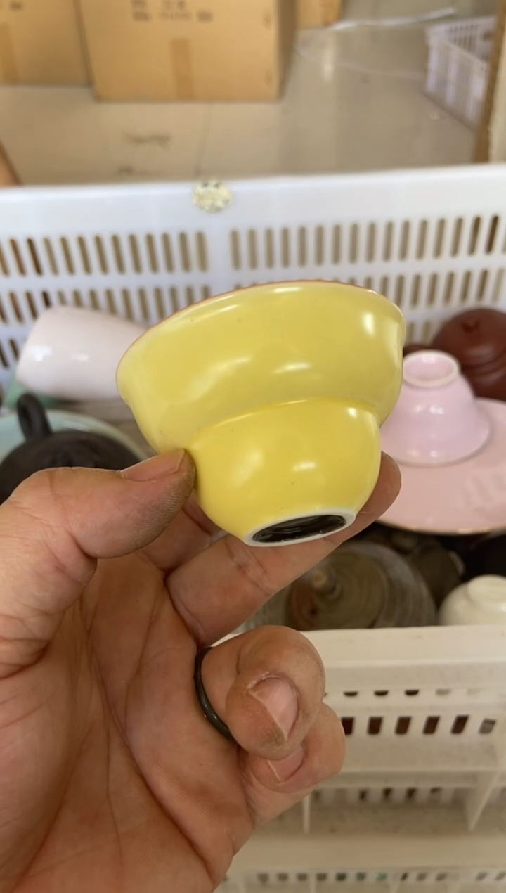 无运费险有瑕疵的摄影的产品有使用过的痕迹有点脏介意勿拍