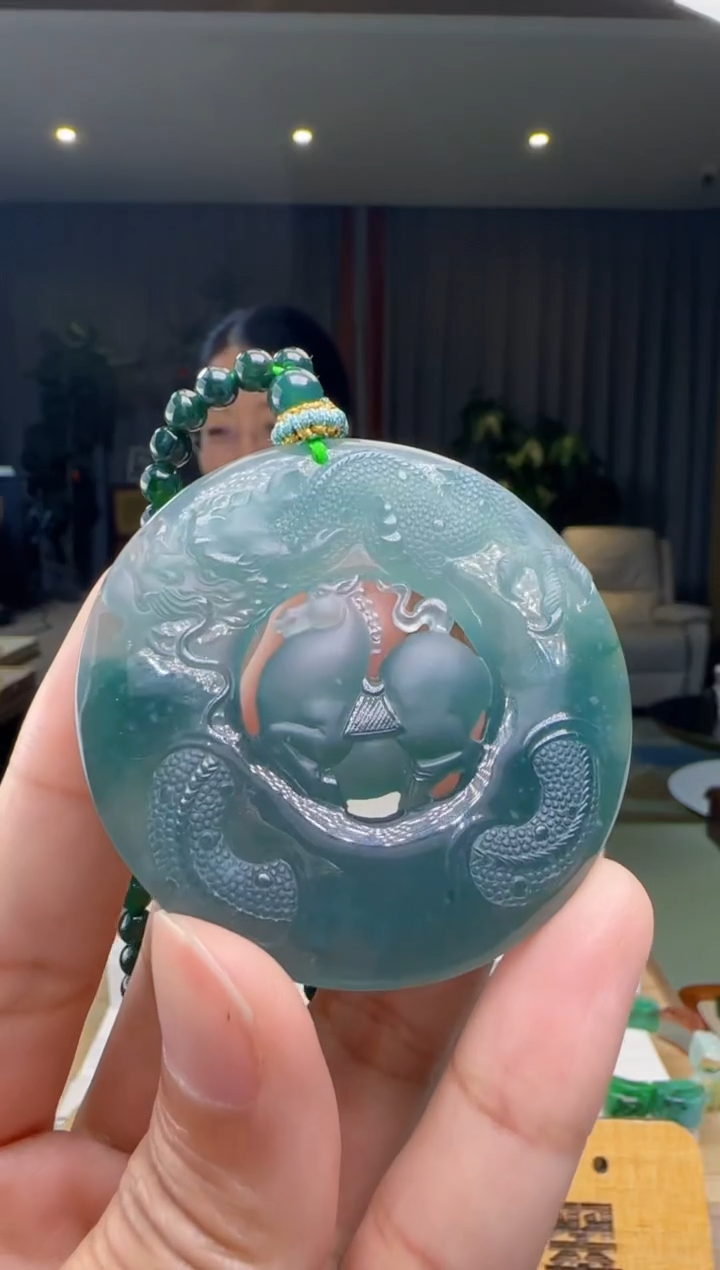 【闪购商品】翡翠吊坠(赠链)未镶嵌多样性发其一XM@@WS1WX30137