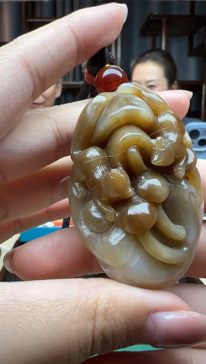 【闪购商品】和田玉颈饰未镶嵌吊坠 鼠来宝