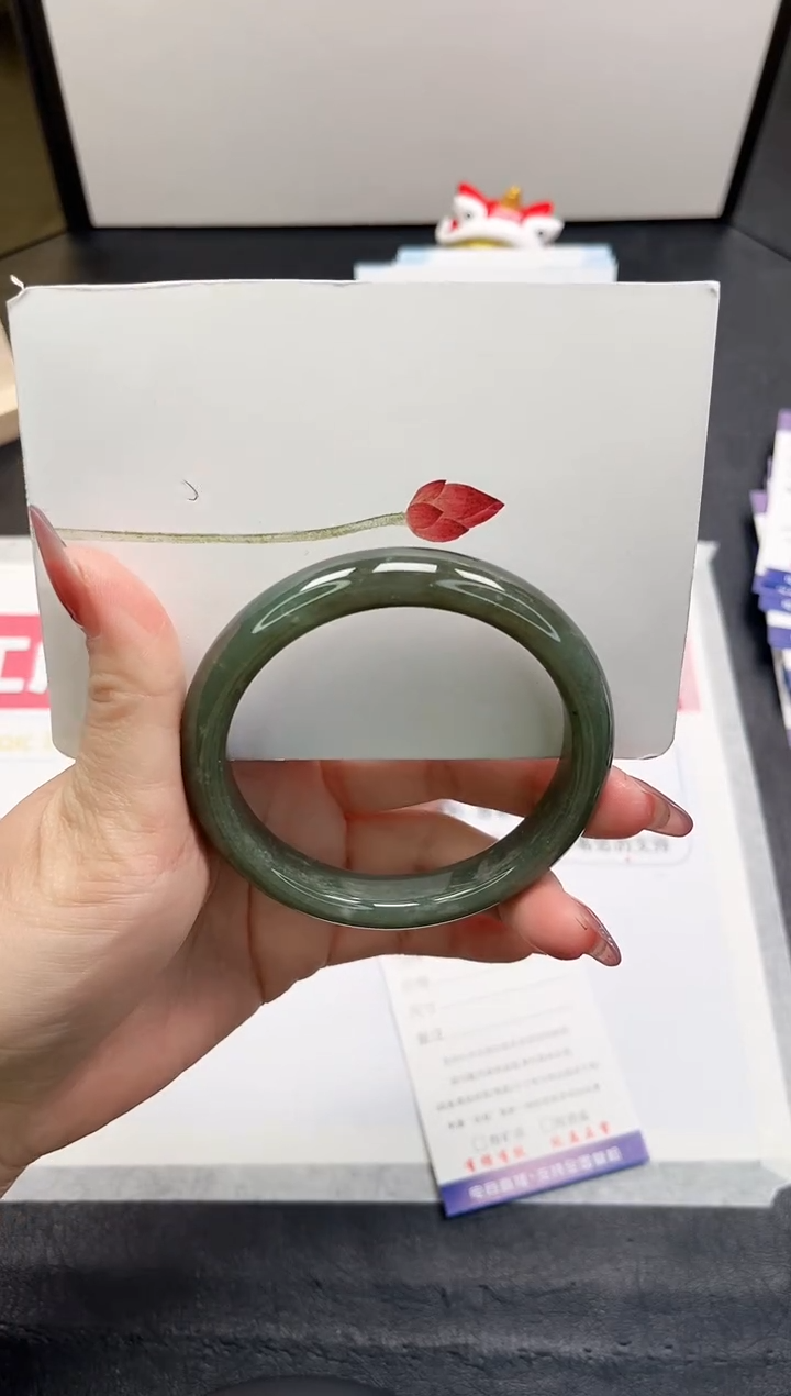 【闪购商品】和田玉手镯未镶嵌250-60