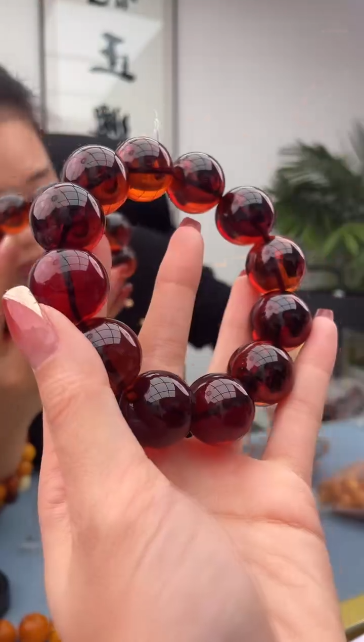 【闪购商品】琥珀珠宝奇石未镶嵌假一赔十，多样性发一件067