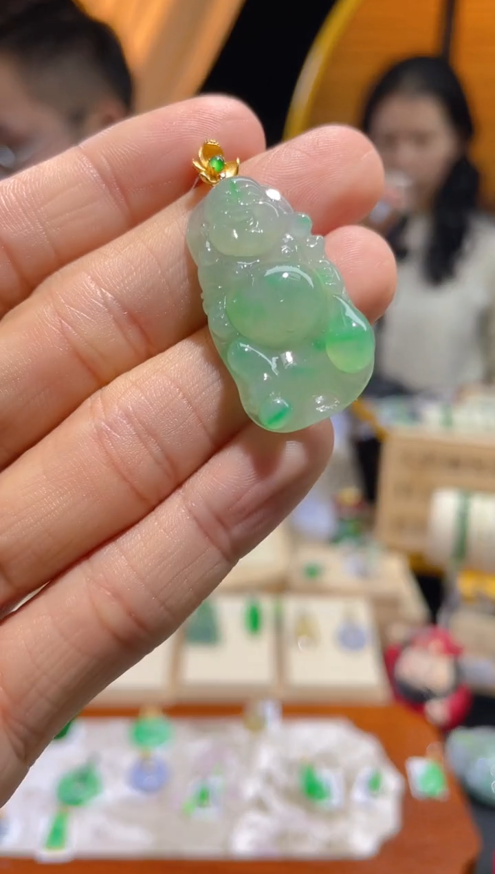 【闪购商品】翡翠颈饰18K金镶嵌假一赔三