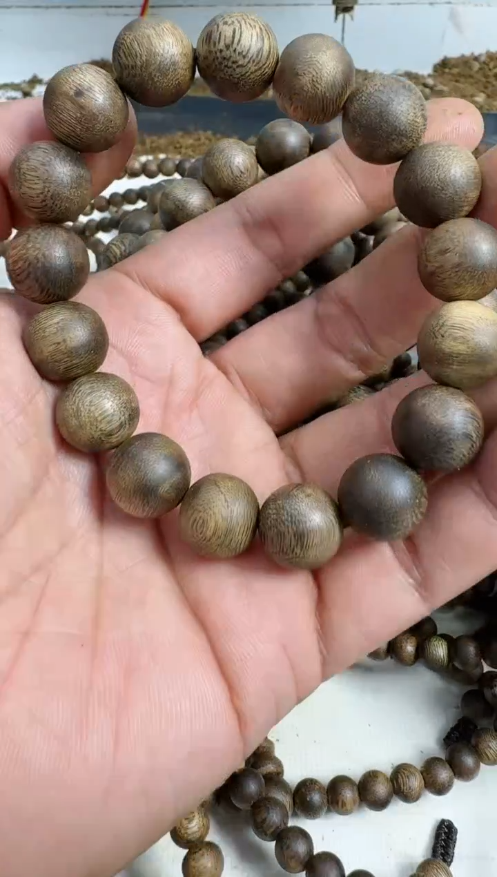 【闪购商品】沉香手串乌身1.3规格单圈11克