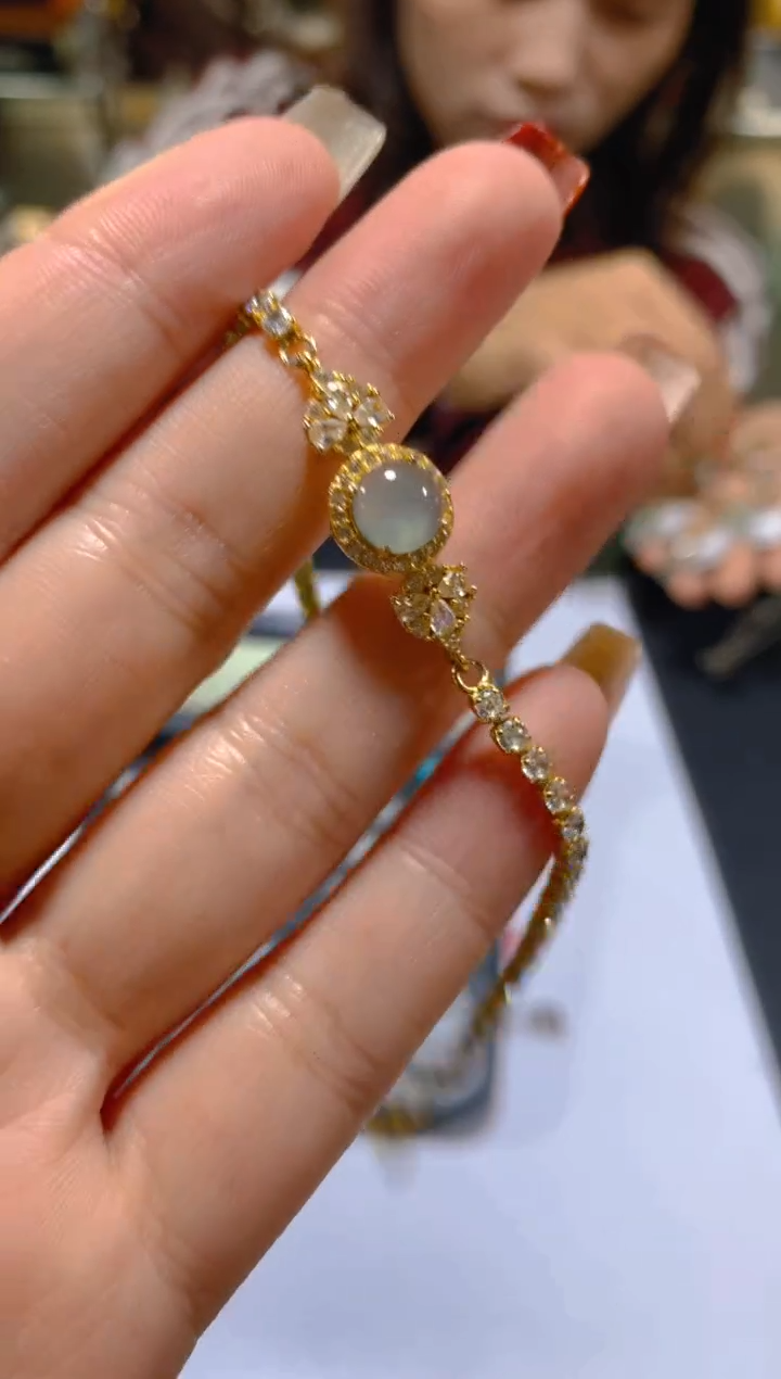 未镶嵌手链翡翠多样性发一