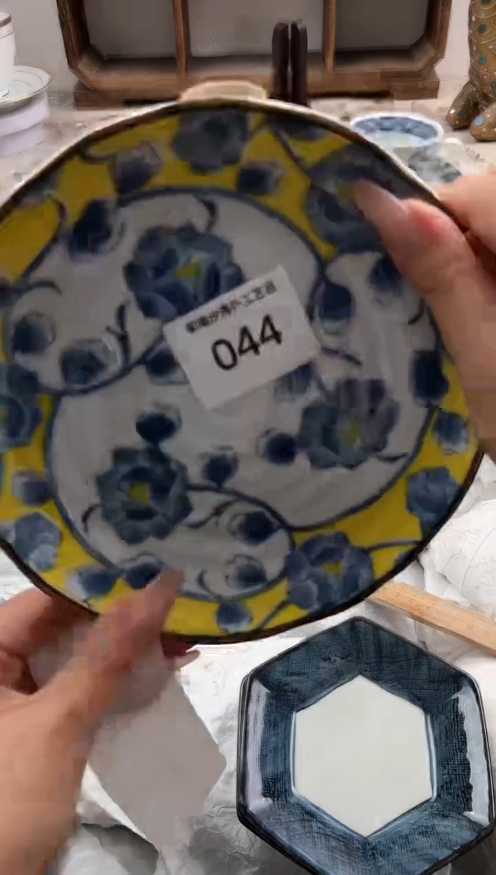 瓷片不****?I         044