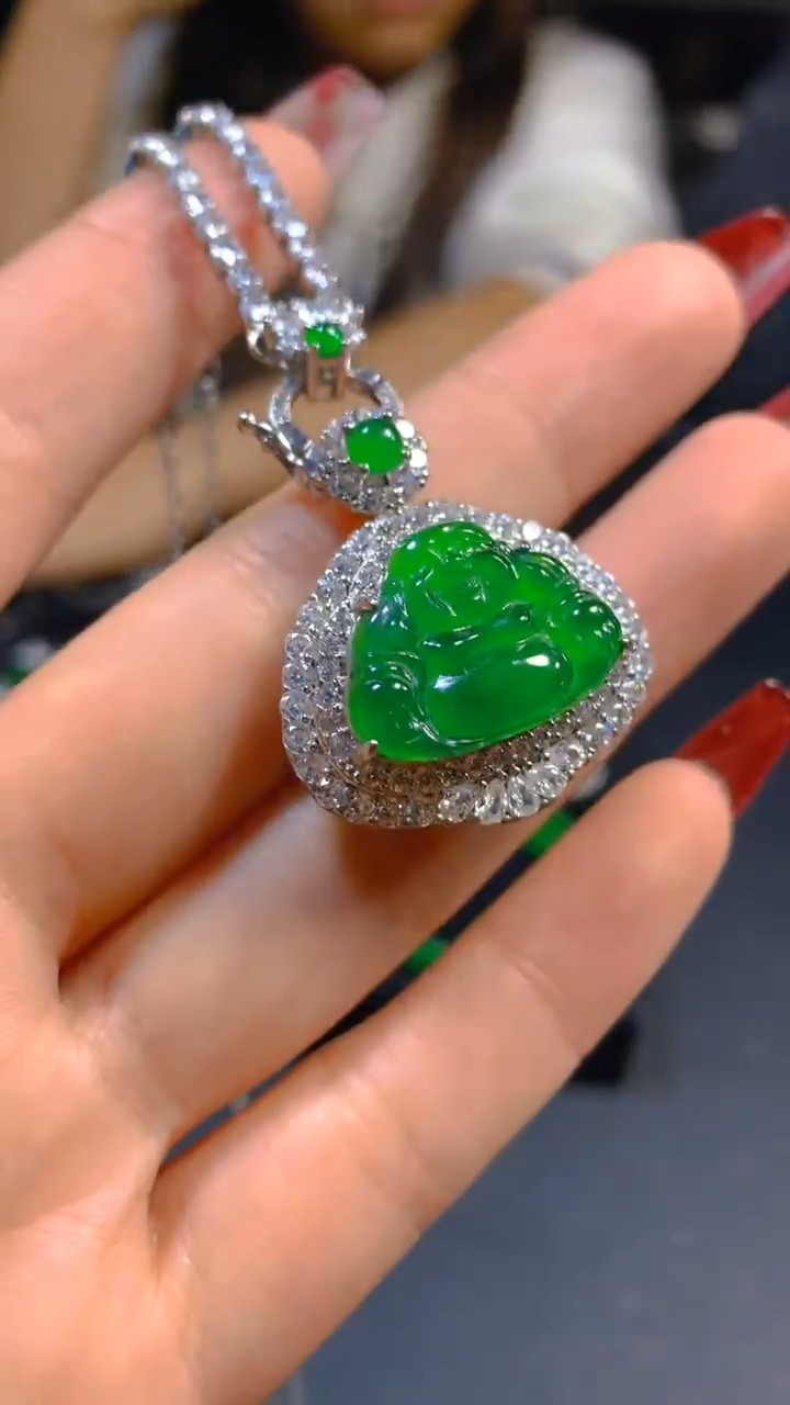 【闪购商品】翡翠吊坠(赠链)未镶嵌0682698971多样性发一
