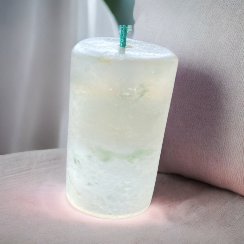 清带翡翠吊坠，冰种飘花，长约37.4，直径约23.7冰透白色，，