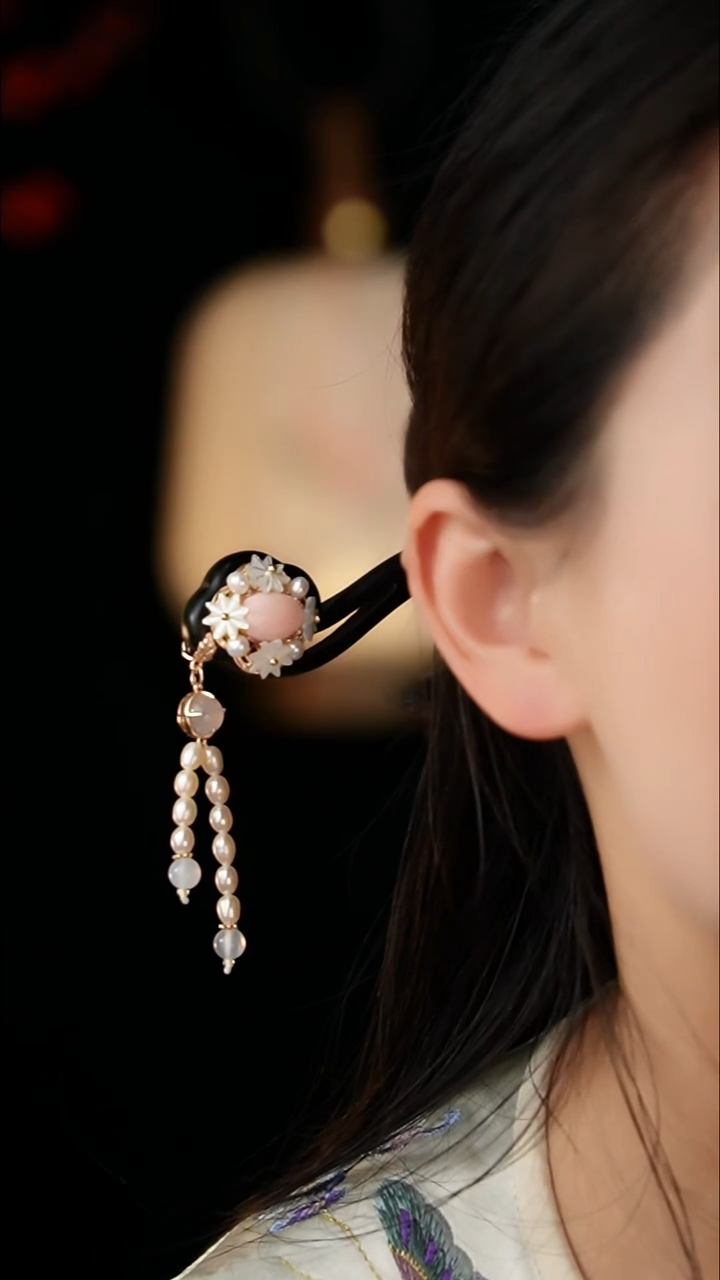 铜合金木质颜色有深有浅随机发