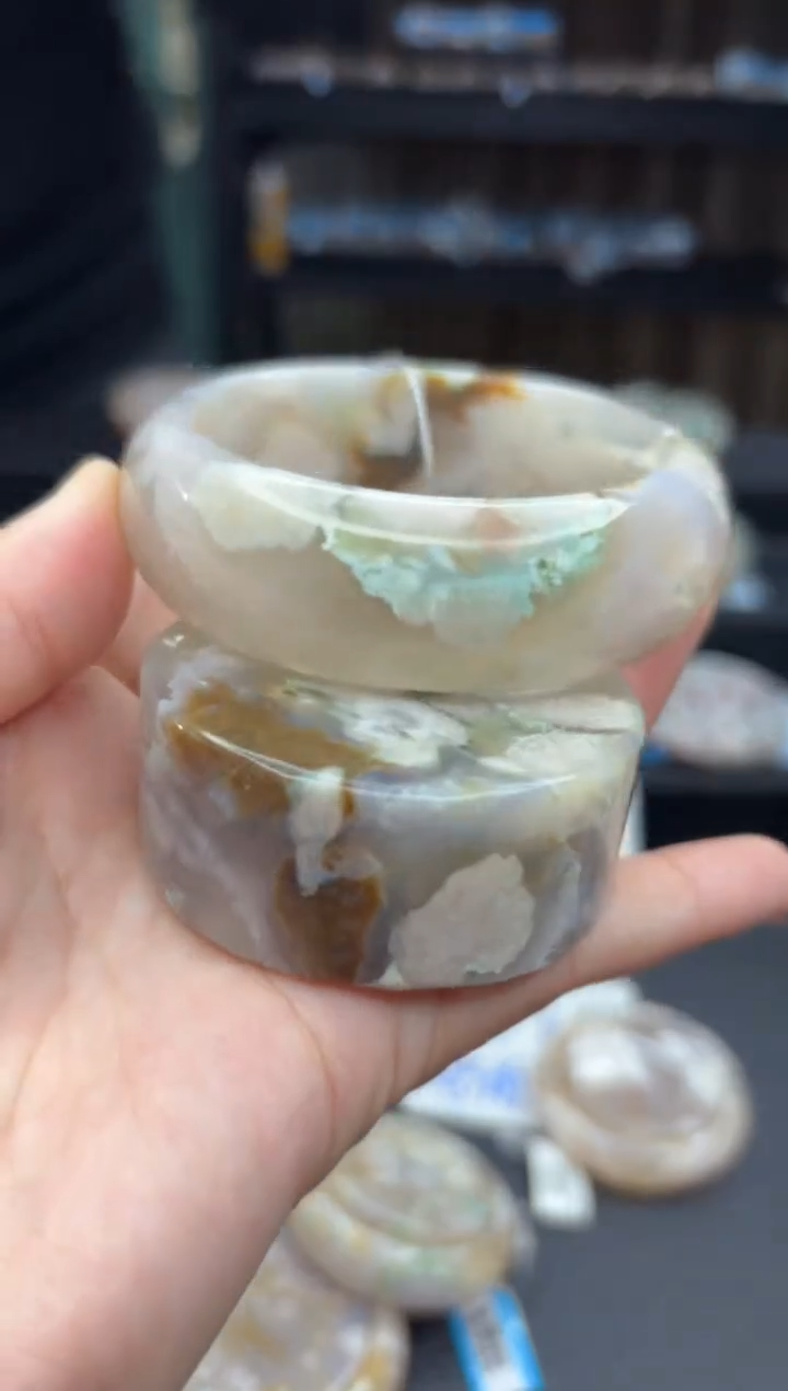 【闪购商品】石英质玉手镯未镶嵌869（58圈赠送镯心）