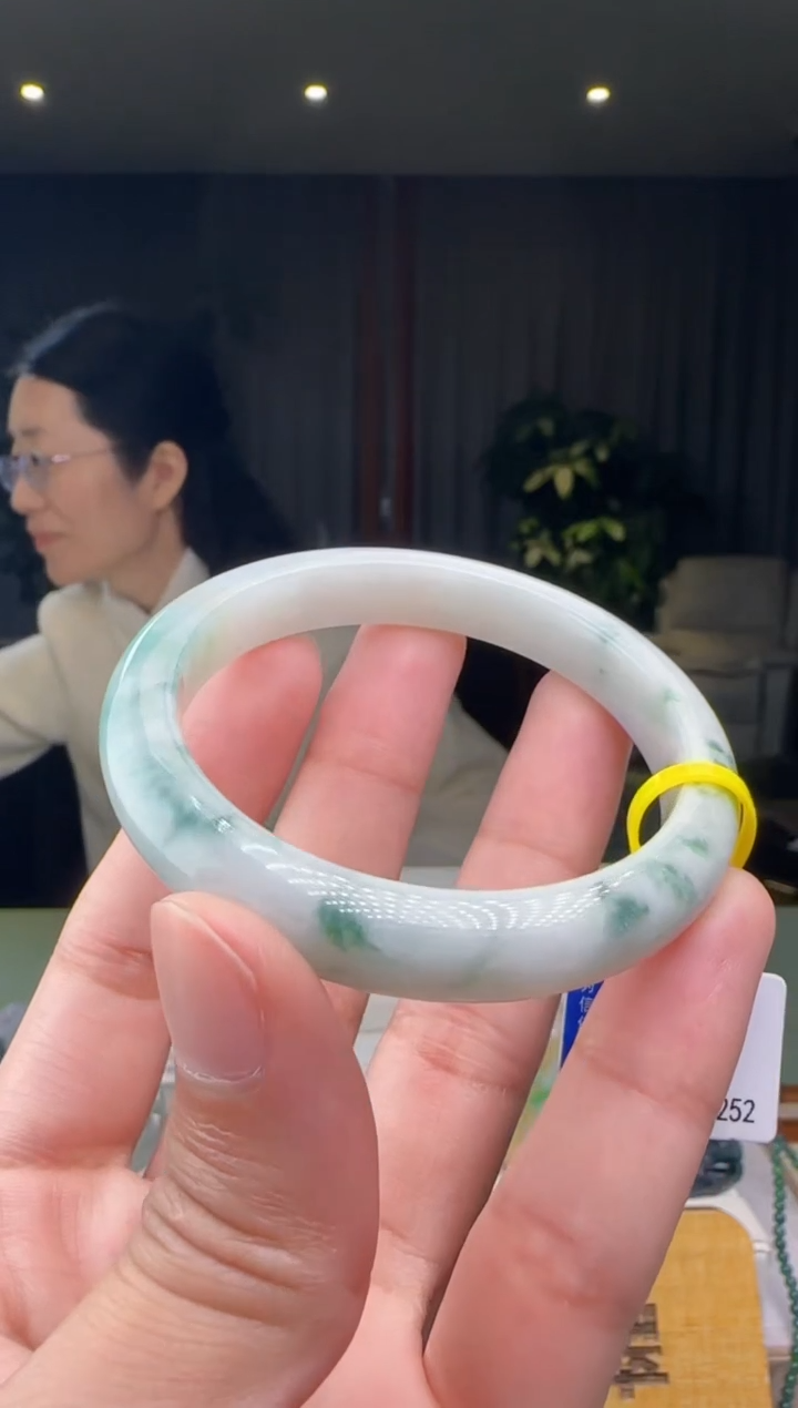 【闪购商品】翡翠手镯未镶嵌XM@@960Q3J12252