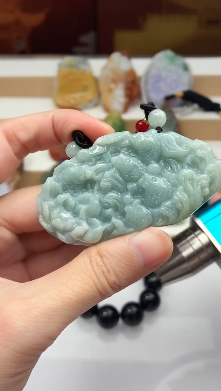 颈饰未镶嵌翡翠牌子