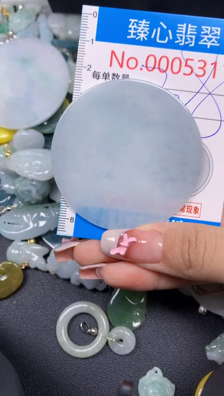 【闪购商品】翡翠颈饰未镶嵌含绳0005311