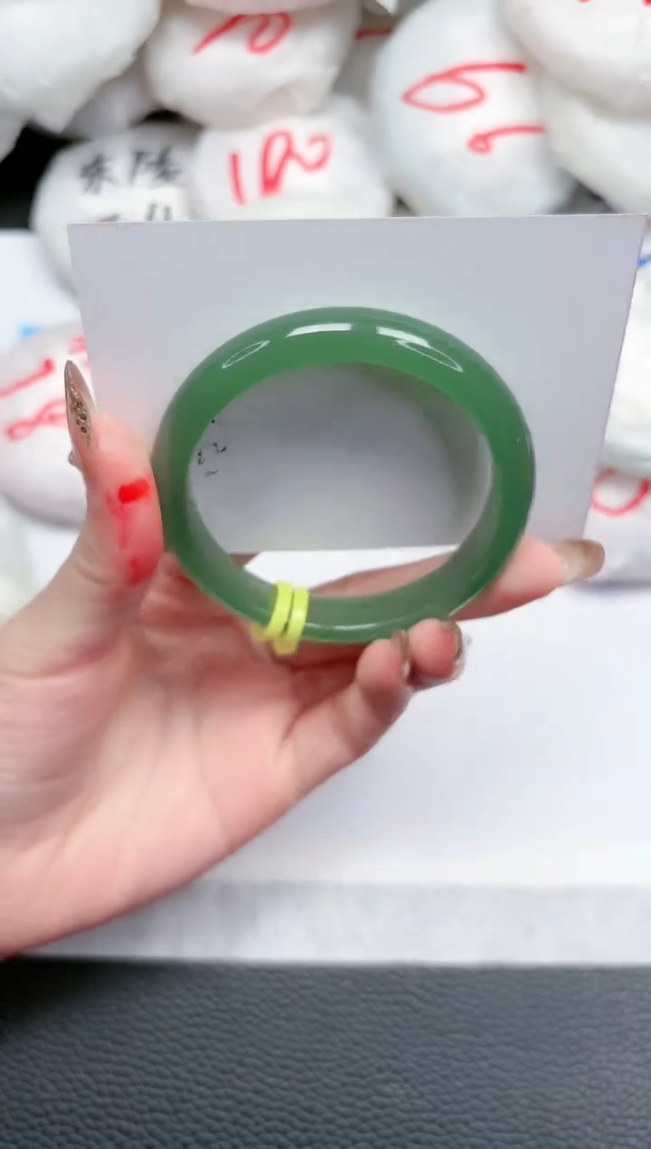 【闪购商品】石英质玉手镯未镶嵌165-53.6