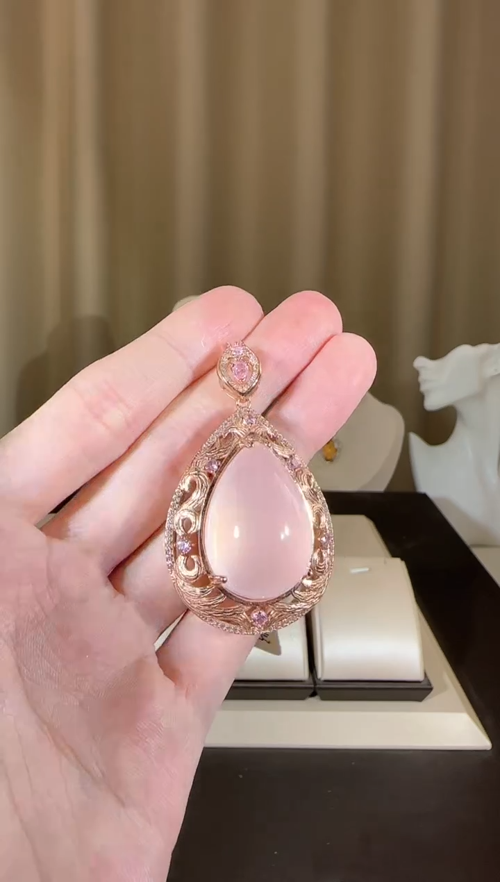 【闪购商品】芙蓉石颈饰银S925镶嵌19*29mm星光粉水晶