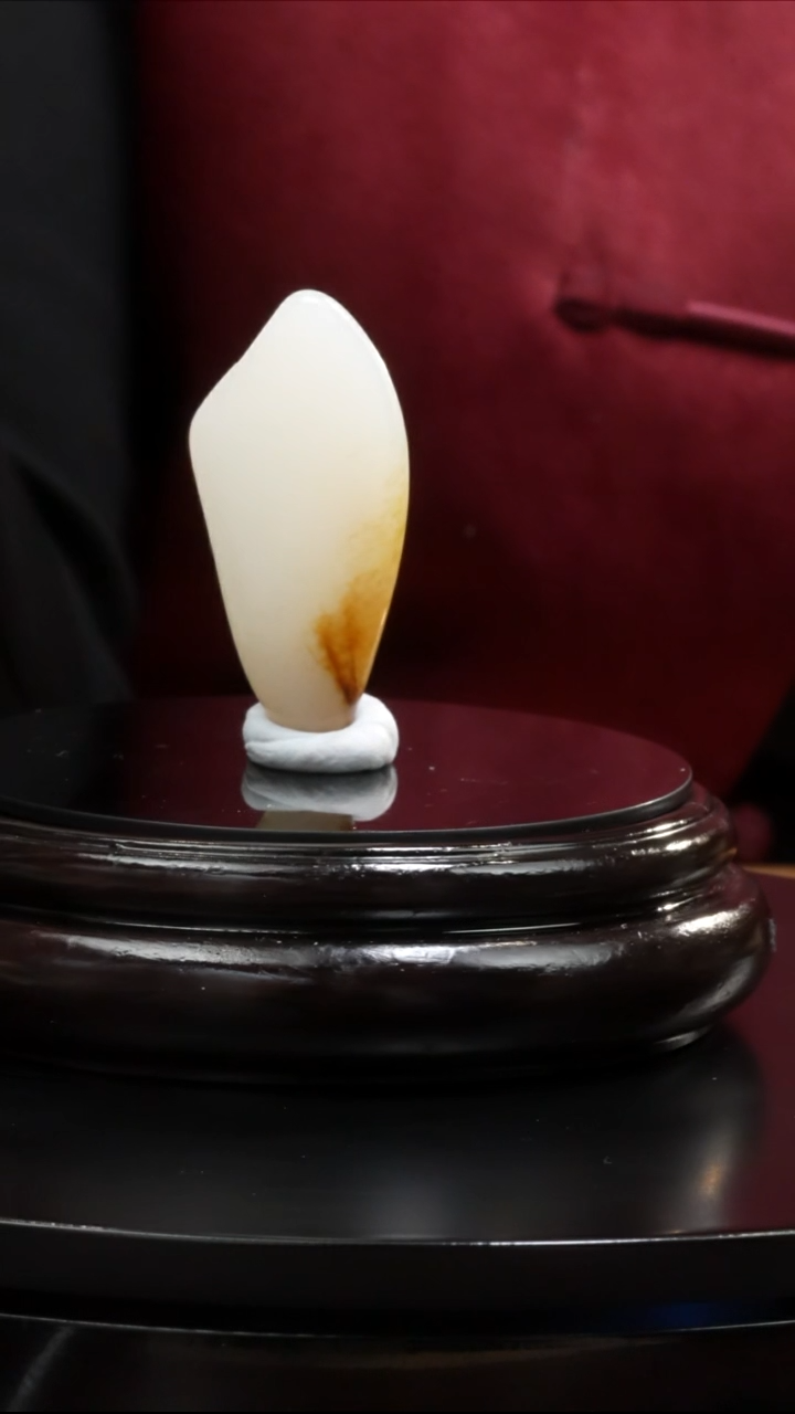 【闪购商品】和田玉吊坠(不含链)未镶嵌21.5克和田玉原石